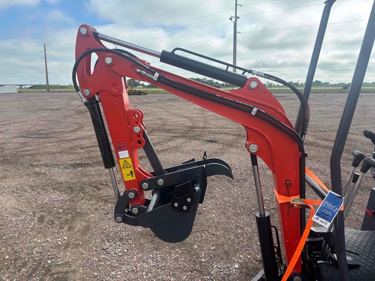 unused-2025-cfg-mx15rx-mini-excavator-image-6