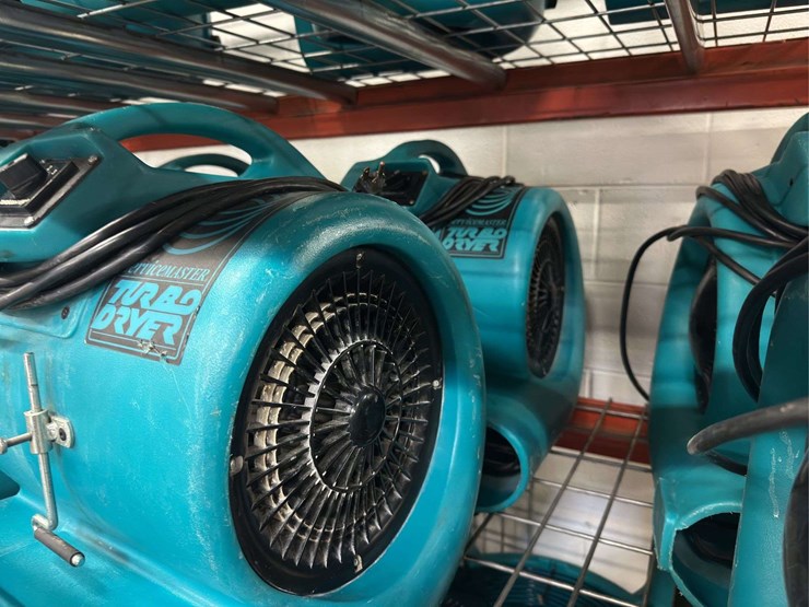 (2)-service-master-turbo-dryers-image-2