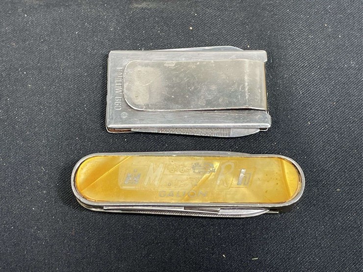 (2)-ih-pocket-knives-image-2