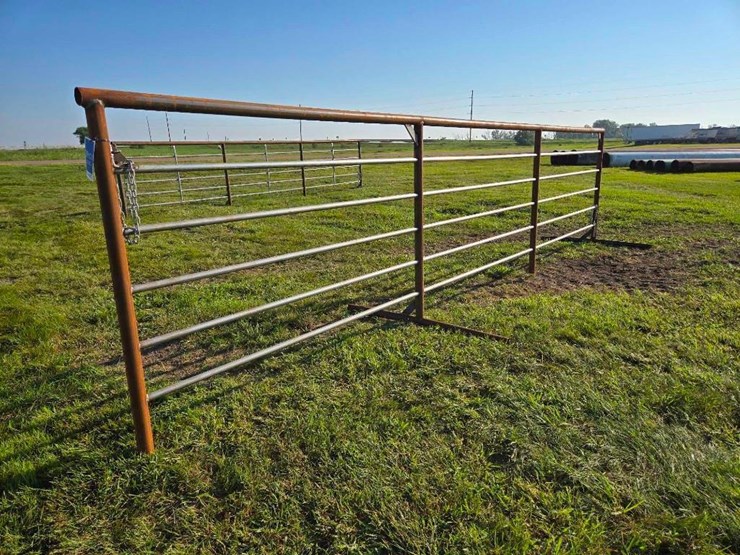 free-standing-panel-image-1