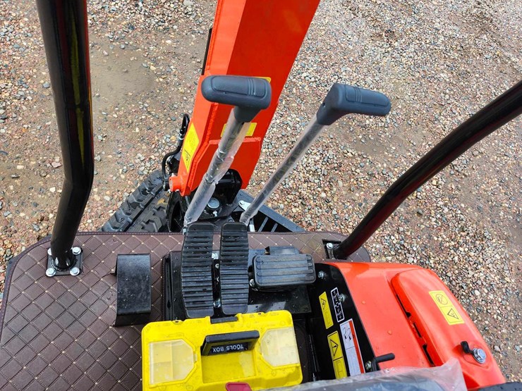 unused-2025-cfg-nt18k-mini-excavator-image-11