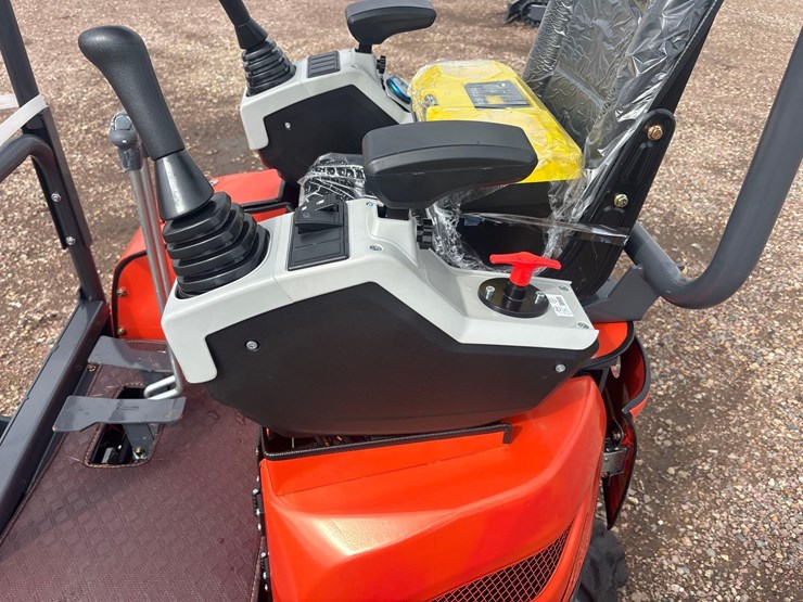 unused-2025-cfg-qk20r-mini-excavator-image-11