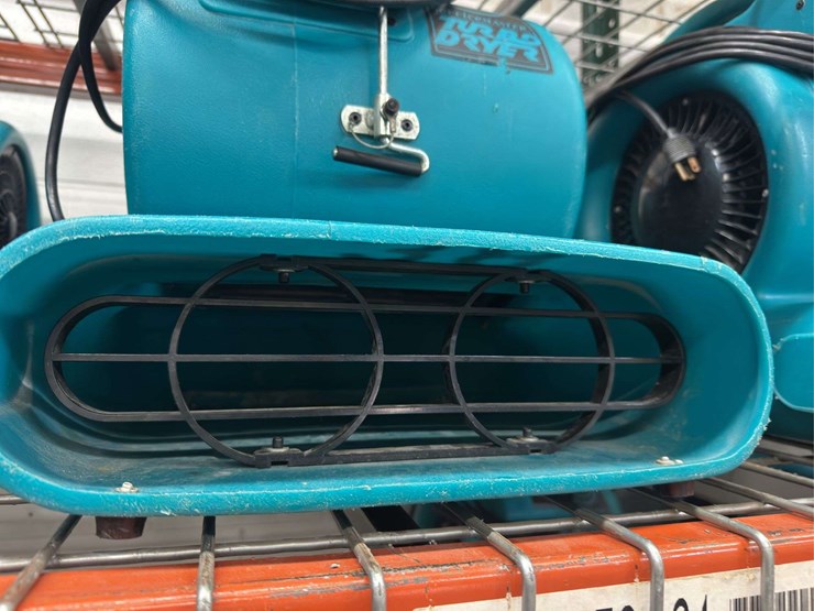 (2)-service-master-turbo-dryers-image-3