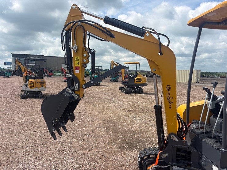 unused-2025-cfg-mx50r-mini-excavator-image-5