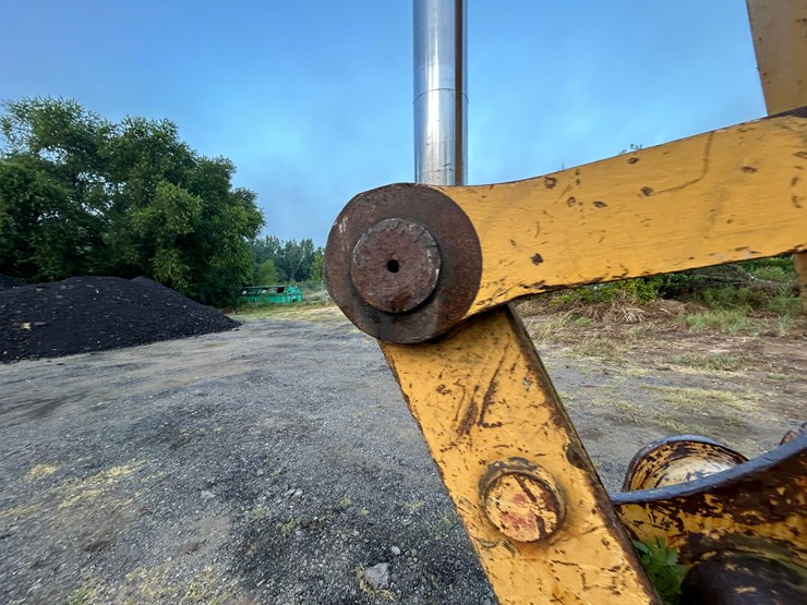 caterpillar-325l-image-57