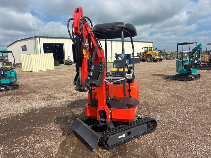 unused-2025-cfg-qk20r-mini-excavator-image-2