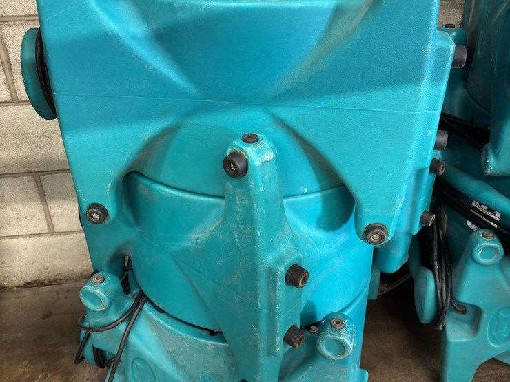 (3)-service-master-ace-turbo-dryers…-model:-f259-sm-image-1