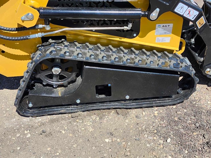 unused-2025-agt-mx-mrt14-compact-track-loader-image-6