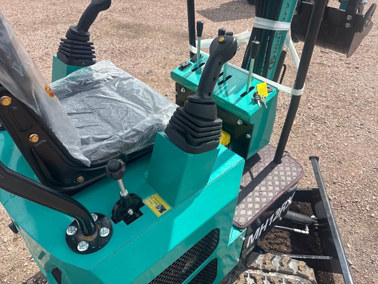 unused-2025-cfg-mh12rx-mini-excavator-image-12