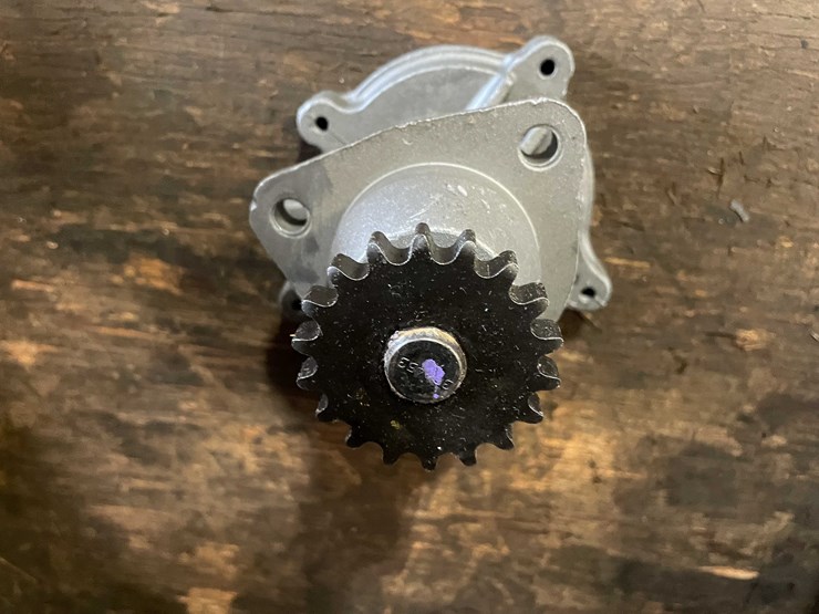 #2108-•-new-cardone-reman-water-pumps-(pr7)-image-7