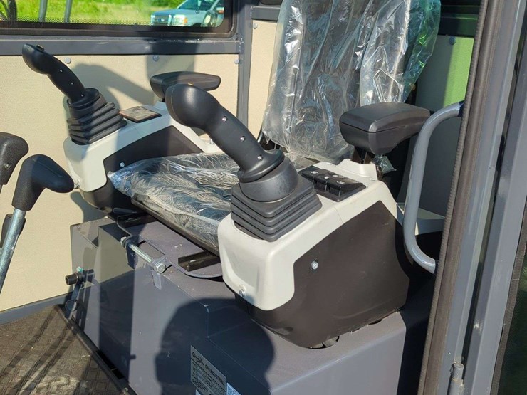 28-hp---cfg-industrial-mini-excavator-enclosed-cab---my50r---(2025)-image-13