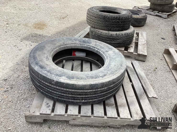 295/75r22.5-tire-image-7