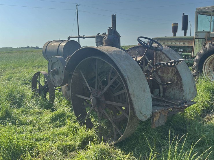 mccormick-deering-titan-10-20-image-3