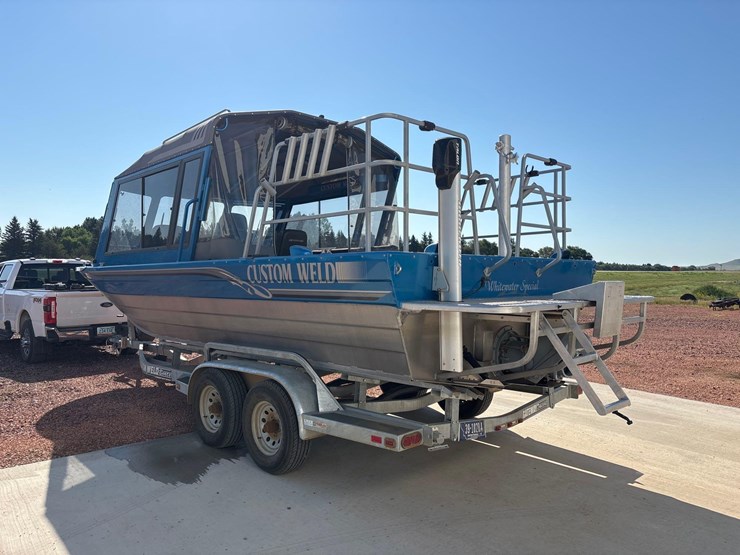 custom-weld-white-water-special-boat-image-10