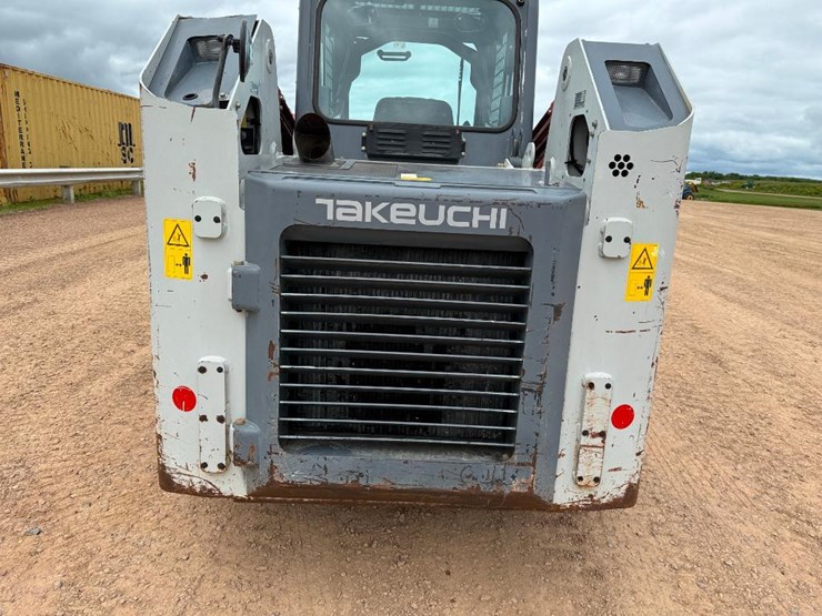 2015-takeuchi-tl12-image-25