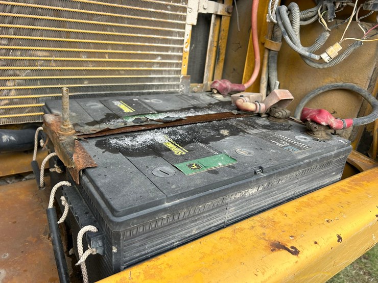 2000-deere-330-lc-image-26