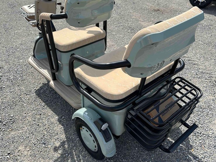unused-irgc40-battery-powered-mini-golf-cart-image-6