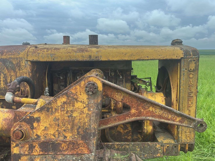 caterpillar-r5-crawler-and-blade-image-15