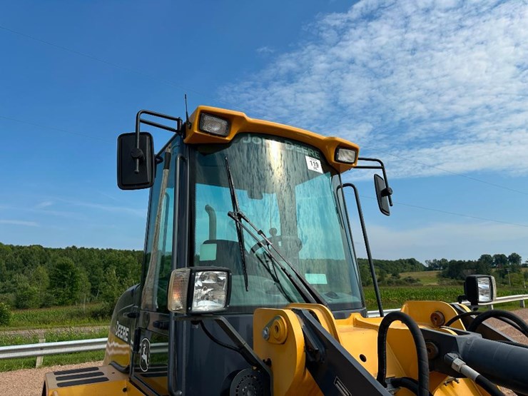 2014-deere-344k-image-13