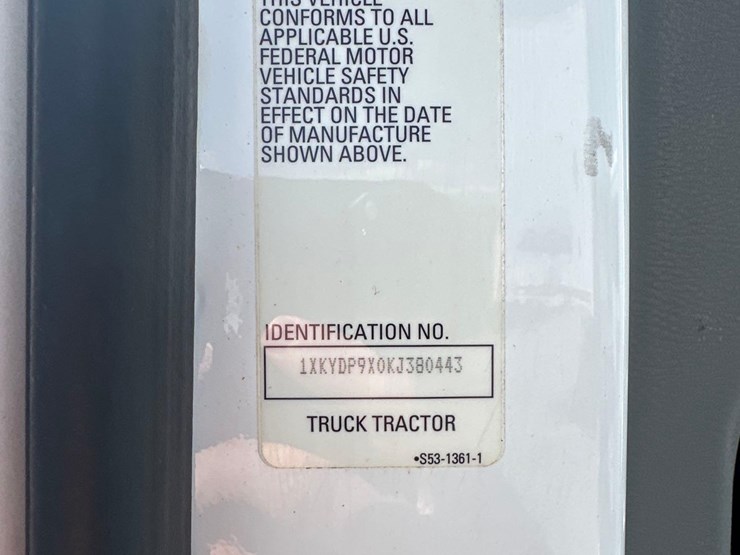 2019-kenworth-t680-image-22