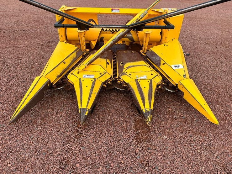 2014-new-holland-fp230-image-10