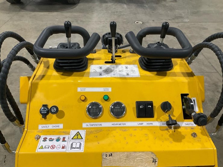 #1002-•-new-landhero-mini-skid-steer-image-15
