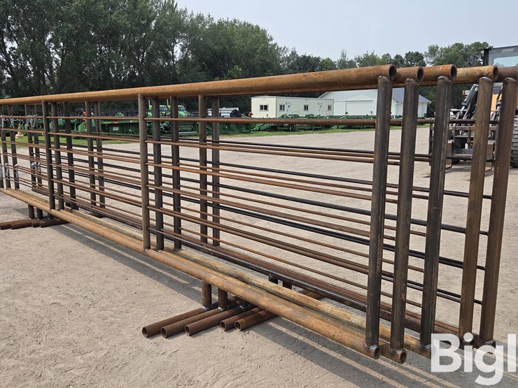 24'-free-standing-panels-(bid-per-unit)-image-7