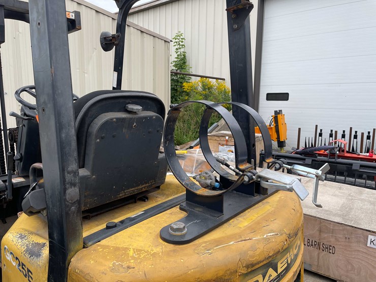 #1365-•-daewoo-5000-lb.-capacity-forklift-(o2)-image-26