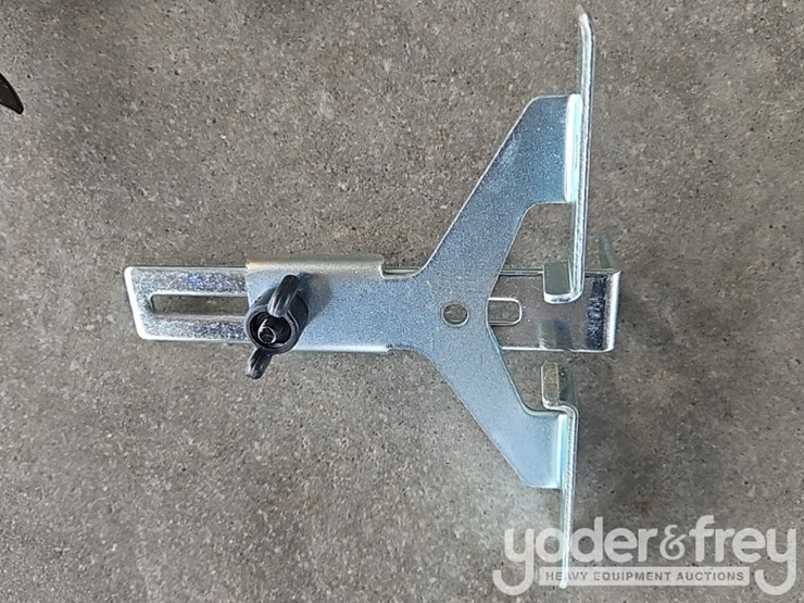 unused-makita-rt0701c-image-2