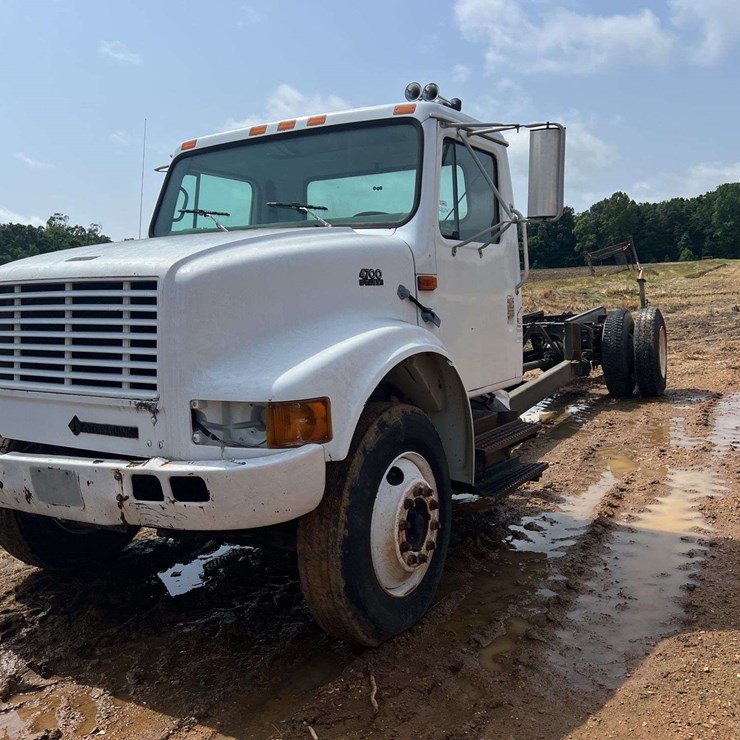 2000 INTERNATIONAL 4700