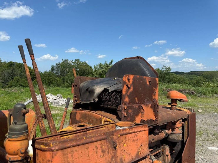 caterpillar-d4-air-compressor-tractor-image-25