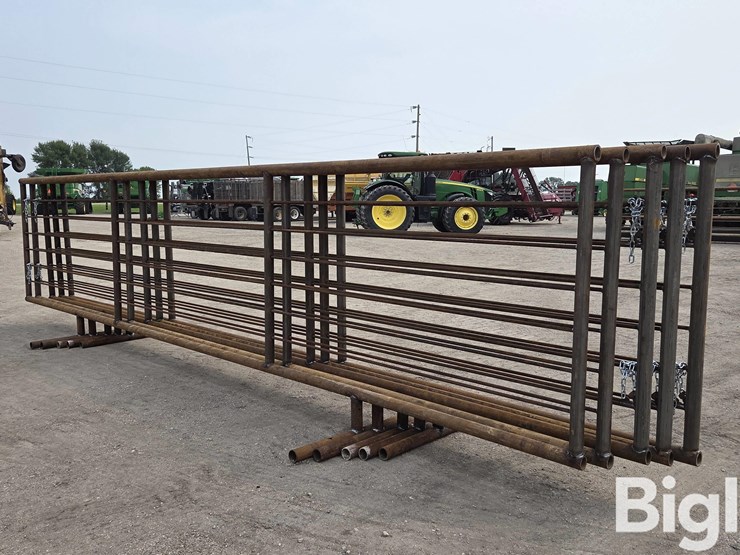 24'-free-standing-panels-(bid-per-unit)-image-1