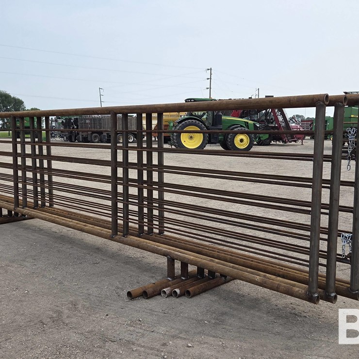 24' Free Standing Panels (BID PER UNIT)