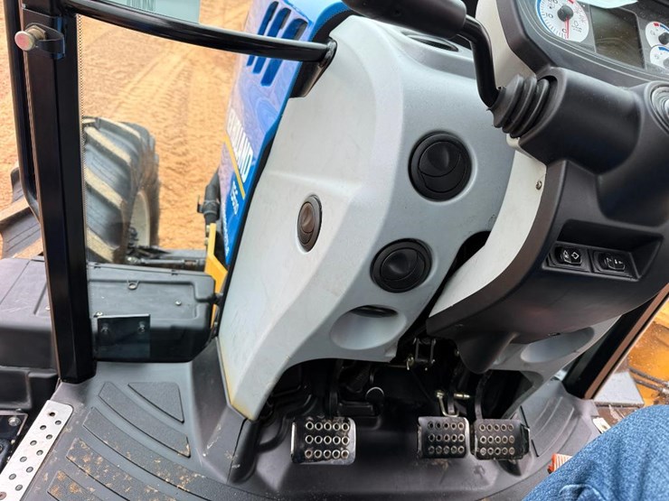 2016-new-holland-ts6.110-image-66