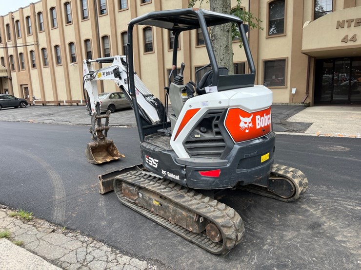 2021-bobcat-e35-image-4