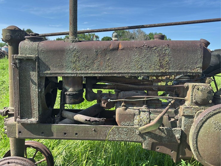 john-deere-model-b-image-26
