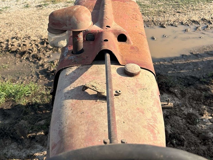 farmall-h-image-33