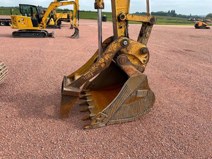 2003-caterpillar-312cl-image-31