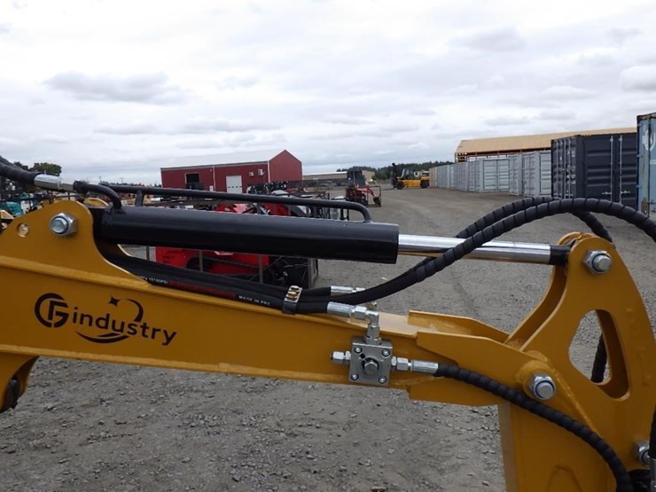 2025-cfg-qk18r-hydraulic-excavator-image-12