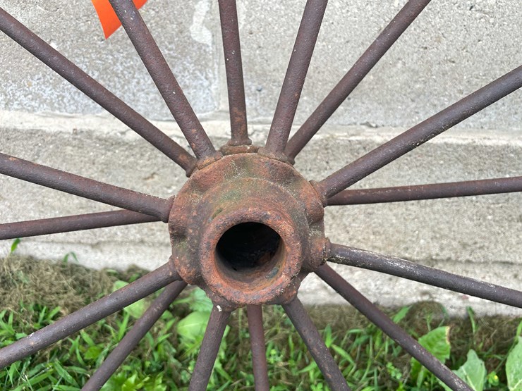 #7487-•-vintage-metal-spoke-tractor-tire-image-3
