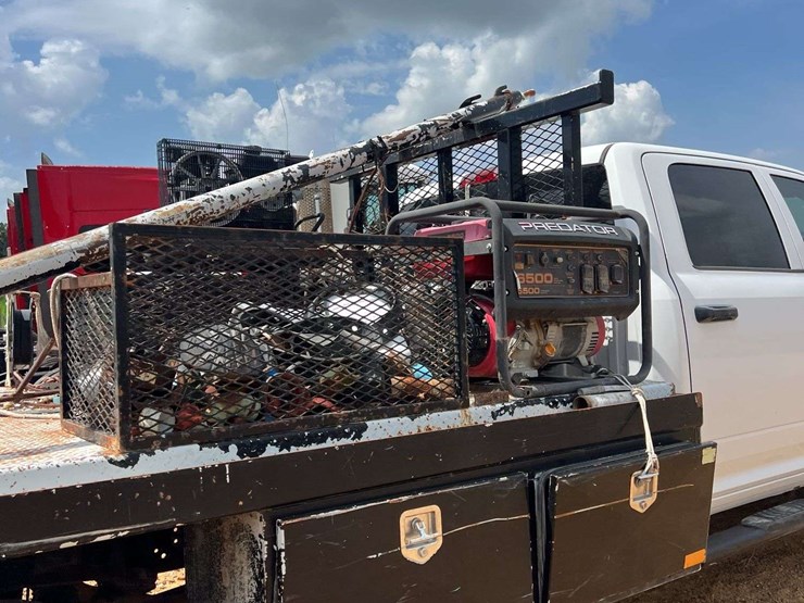 2018-dodge-ram-4500-image-17