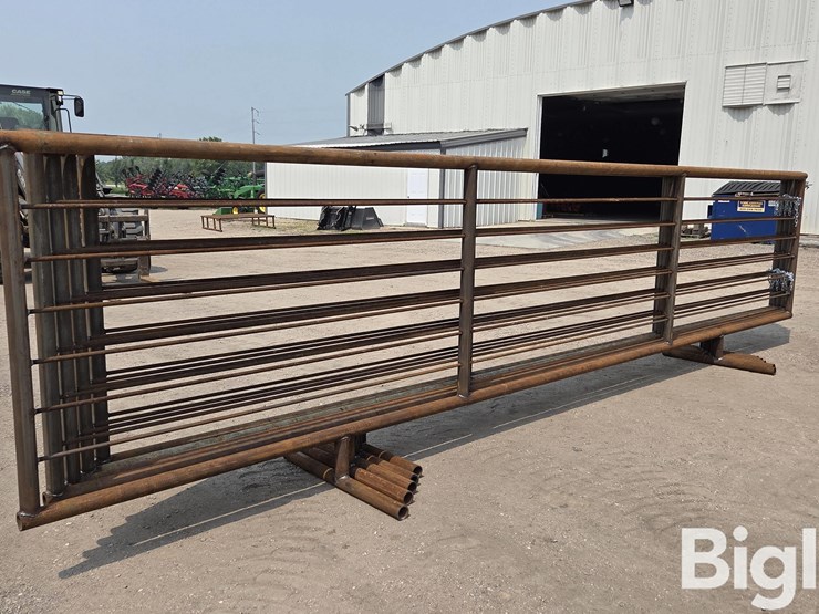 24'-free-standing-panels-(bid-per-unit)-image-5