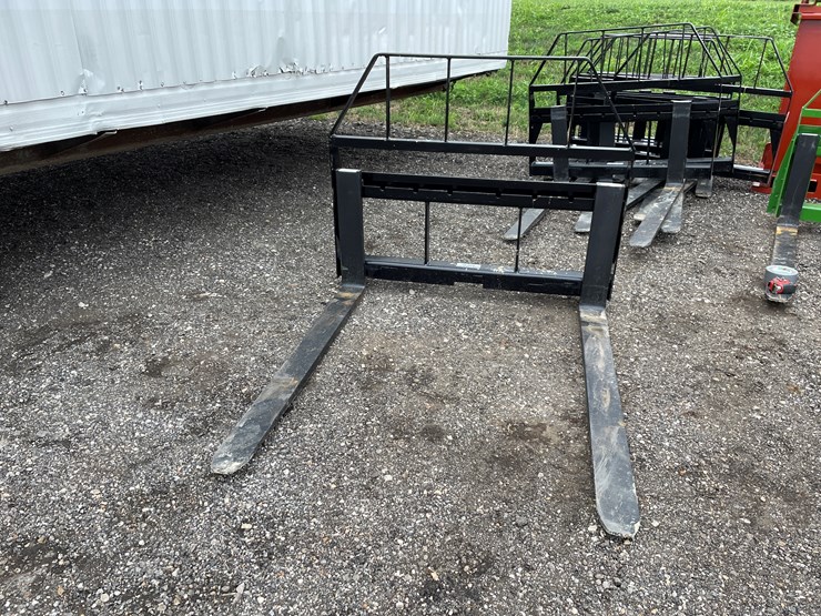 #6316-•-kivel-pallet-forks-image-2