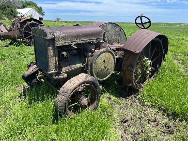 john-deere-d-image-1