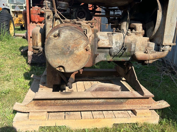 john-deere-model-w111-engine-image-29