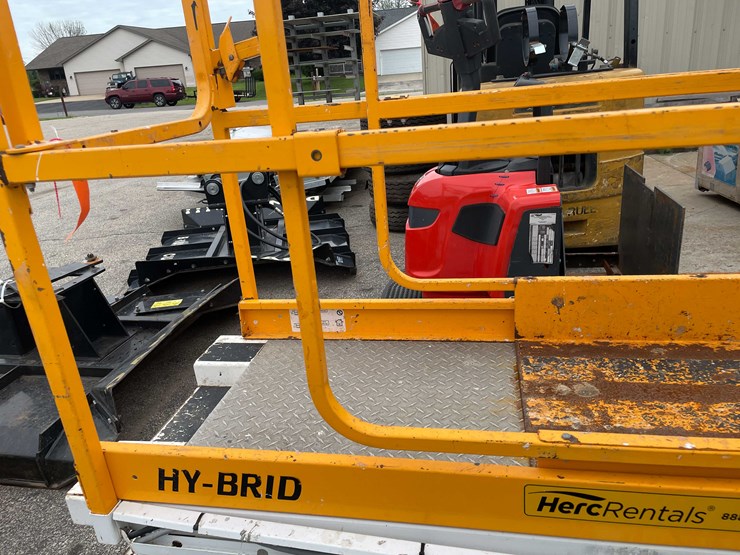 #1369-•-10'-scissor-lift-(o2)-image-17