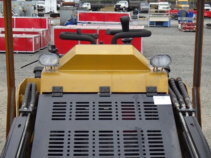 2025-cfg-kkta27-skid-steer-tracked-loader-image-11