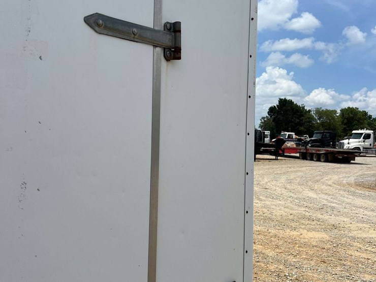 2007-wells-82"-x-16'-t/a-enclosed-trailer-image-18