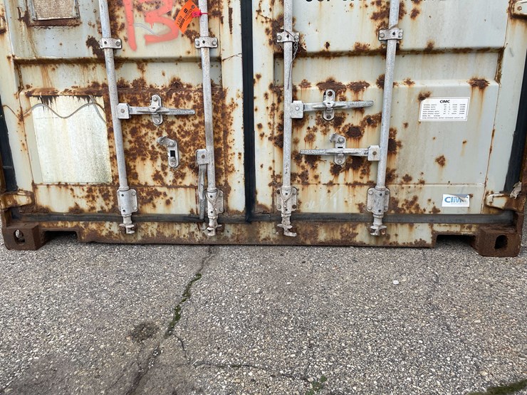 #1359-•-40'-shipping-container-(of)-image-22