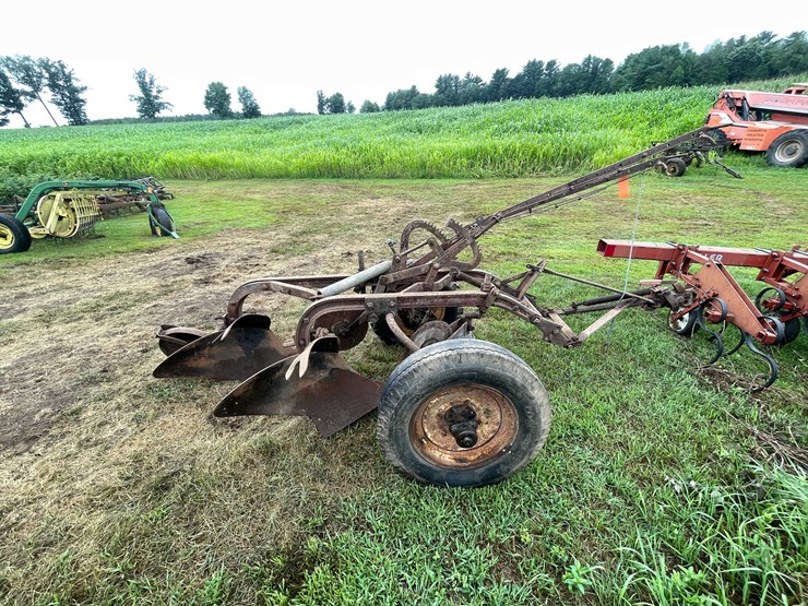 #7460-•-unknown-brand-2-bottom-plow-image-1